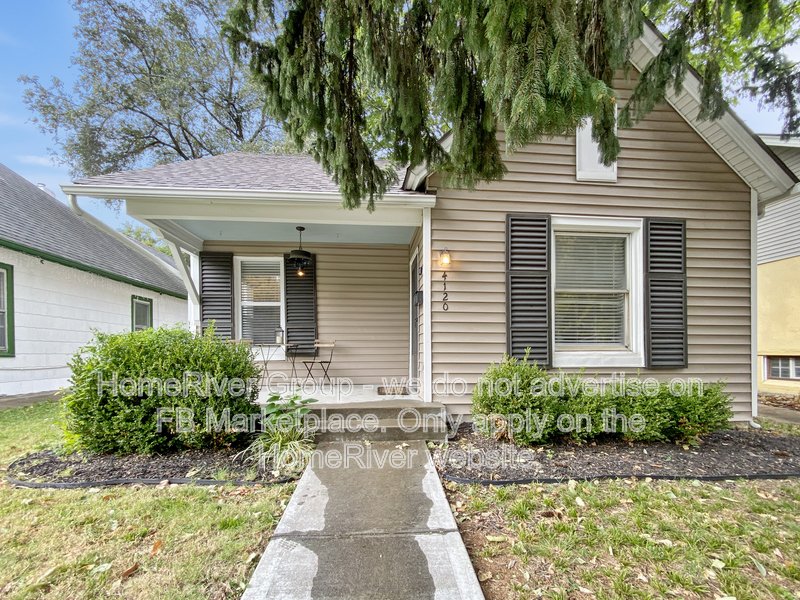 Stylish 2-Bedroom Home Near Westport Plaza  Modern Comfort Meets Class property image