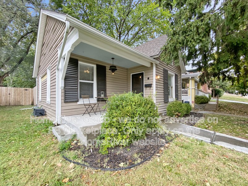 Stylish 2-Bedroom Home Near Westport Plaza  Modern Comfort Meets Class property image