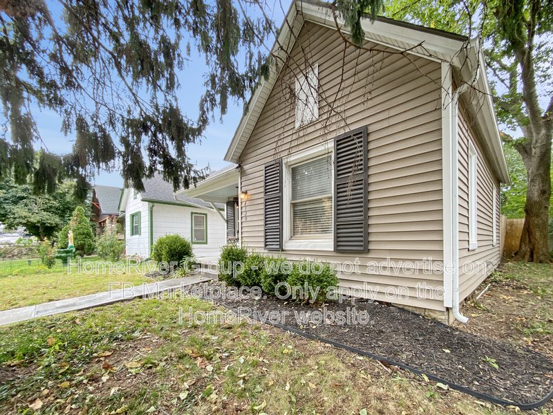 Stylish 2-Bedroom Home Near Westport Plaza  Modern Comfort Meets Class property image