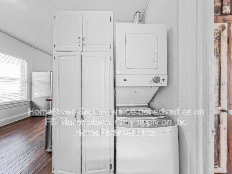 Stylish 2-Bedroom Home Near Westport Plaza  Modern Comfort Meets Class property image