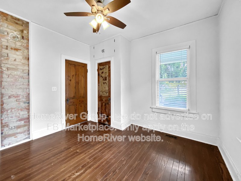 Stylish 2-Bedroom Home Near Westport Plaza  Modern Comfort Meets Class property image