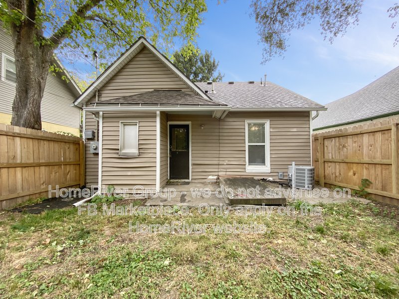 Stylish 2-Bedroom Home Near Westport Plaza  Modern Comfort Meets Class property image