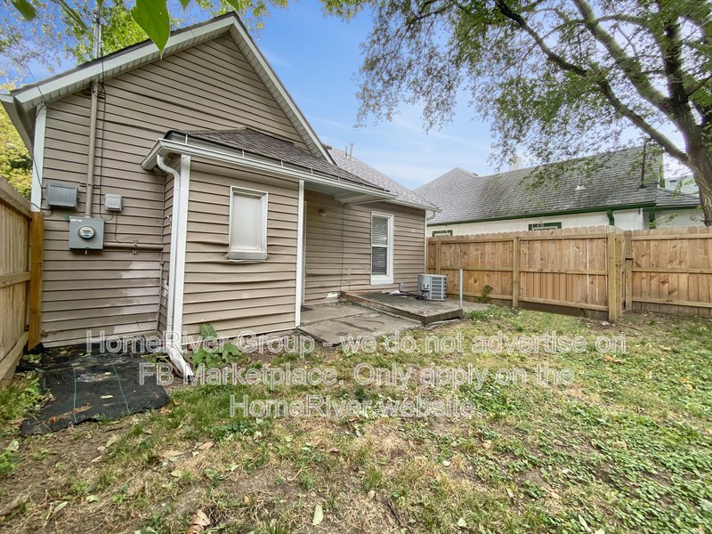 Stylish 2-Bedroom Home Near Westport Plaza  Modern Comfort Meets Class property image