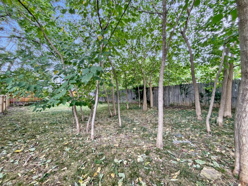 Stylish 2-Bedroom Home Near Westport Plaza  Modern Comfort Meets Class property image