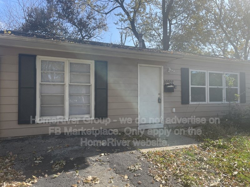 PRE-LEASE NOW! SOUTH KANSAS CITY GEM WITH CHARM, CONVENIENCE property image