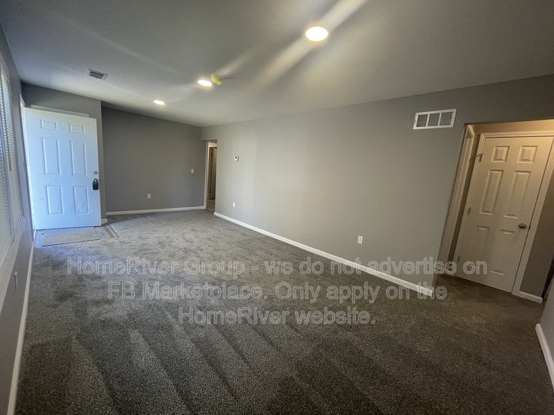 PRE-LEASE NOW! SOUTH KANSAS CITY GEM WITH CHARM, CONVENIENCE property image