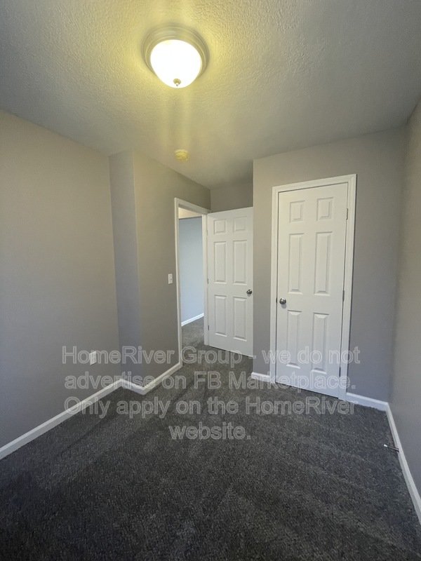 PRE-LEASE NOW! SOUTH KANSAS CITY GEM WITH CHARM, CONVENIENCE property image