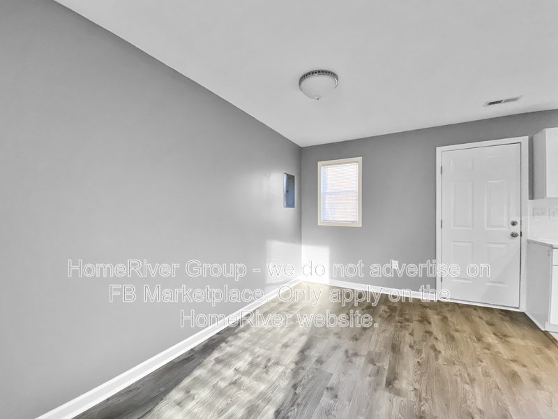 Pet friendly! 2713 Highland Drive, Kansas City KS 66106 property image