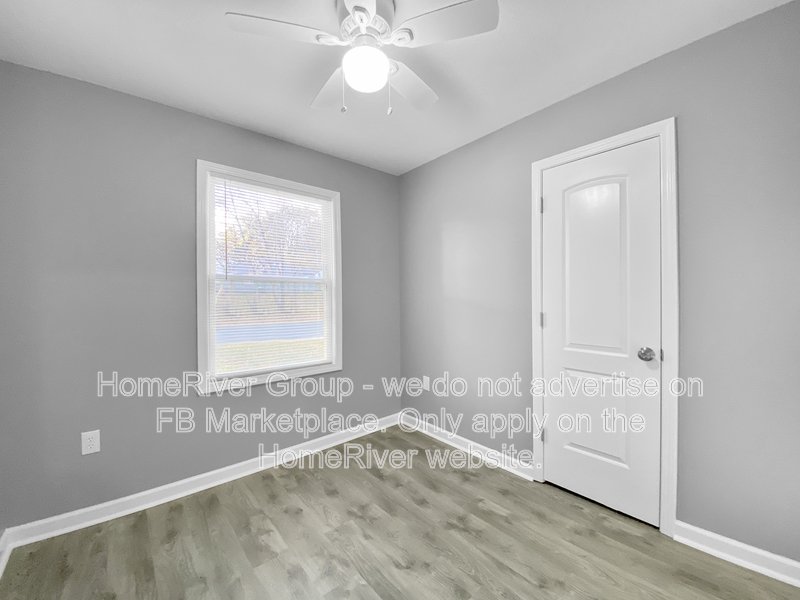 Pet friendly! 2713 Highland Drive, Kansas City KS 66106 property image