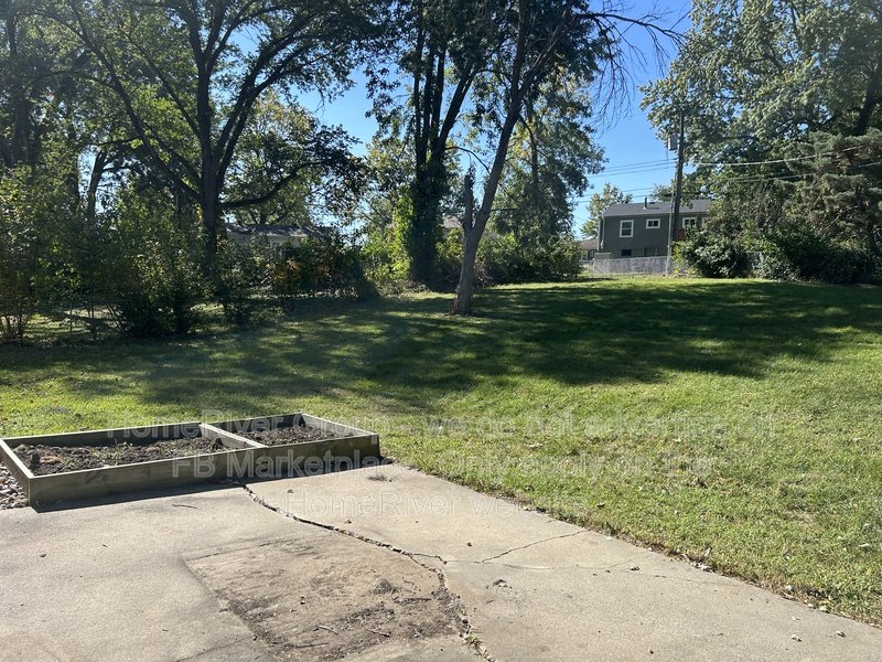 Apply today! 208 N Kendall Dr property image