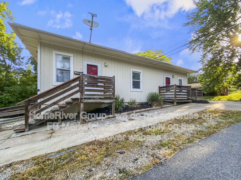 1 BEDROOM DUPLEX | PETS WELCOME | WASHER/DRYER HOOKUPS property image