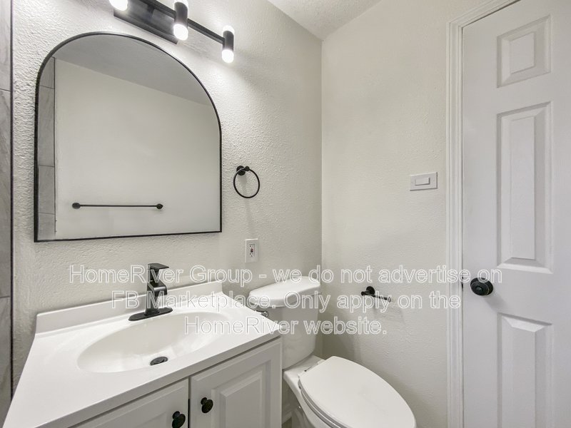 Apply now! 11414 Delmar St, Kansas City, MO 64134 property image