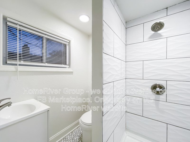 1925 Gem with Dishwasher! property image