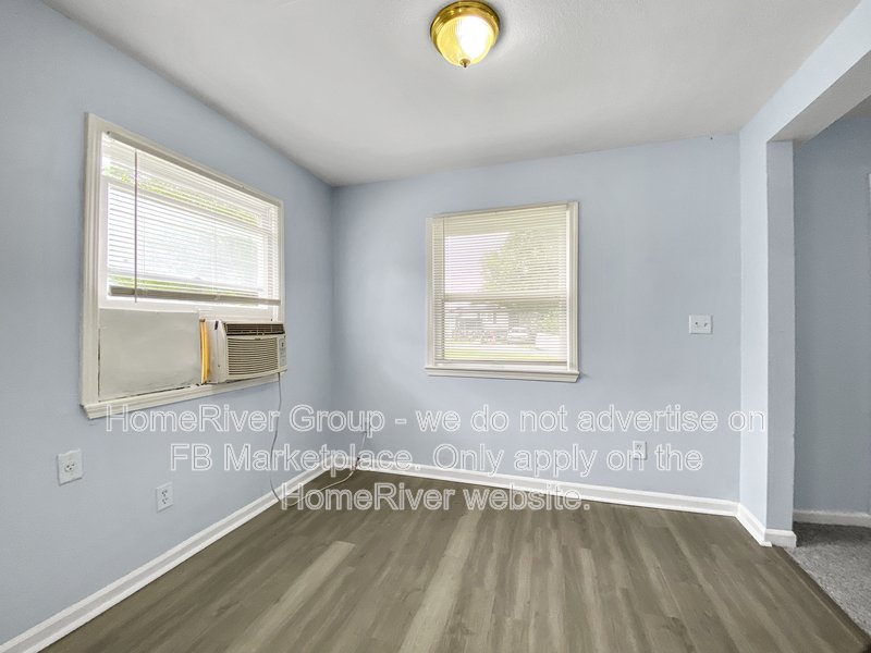 Updated End Unit 2 Bedroom + Bonus Room in Independence! 18-M Lease property image