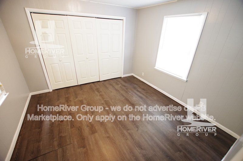 Cozy 4-Bedroom Home with Updated Flooring &amp;amp;amp;amp;amp;amp;amp; Fenced Yard! 16-18m leas property image