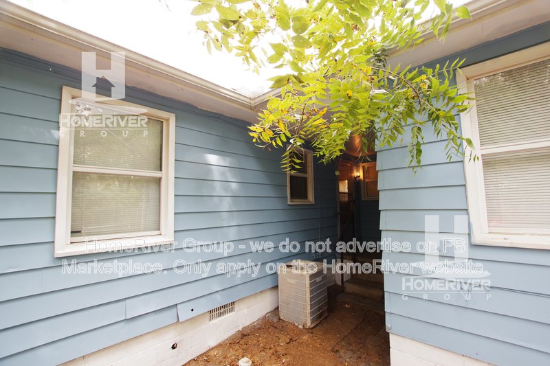 Cozy 4-Bedroom Home with Updated Flooring &amp;amp;amp;amp;amp;amp;amp; Fenced Yard! 16-18m leas property image