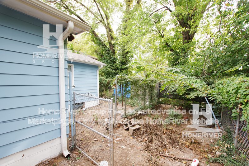 Cozy 4-Bedroom Home with Updated Flooring &amp;amp;amp;amp;amp;amp;amp; Fenced Yard! 16-18m leas property image