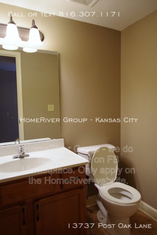 Bright &amp;amp;amp; Spacious 2 Bedroom / 2 Bath Duplex with In-Unit Washer&amp;amp;amp;Drye property image