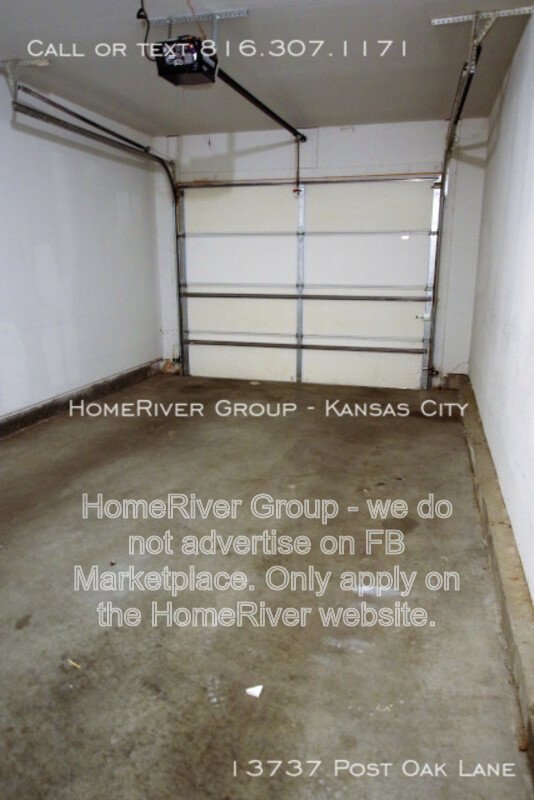 Bright &amp;amp;amp; Spacious 2 Bedroom / 2 Bath Duplex with In-Unit Washer&amp;amp;amp;Drye property image