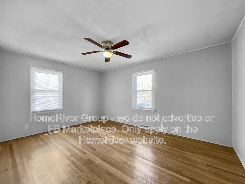 Comfort, Space and Location  North Kansas City Living at Its Best! property image