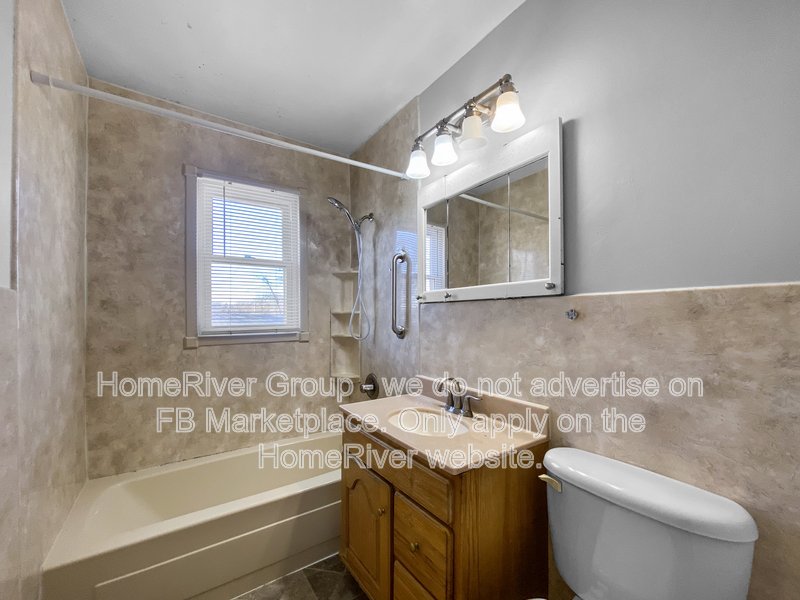 Comfort, Space and Location  North Kansas City Living at Its Best! property image