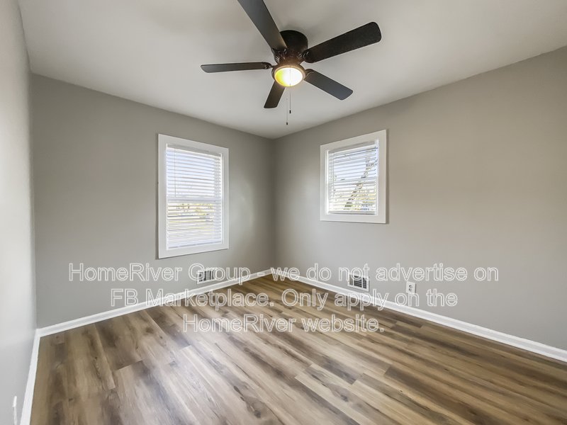 505 NE SHORT ST property image