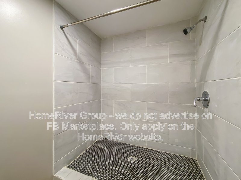 505 NE SHORT ST property image