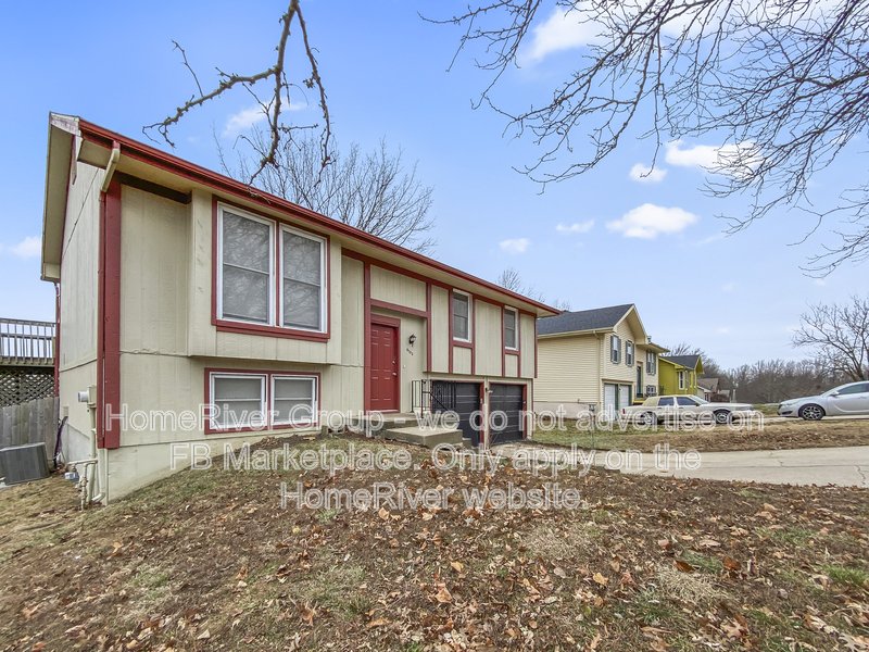 Available Now! 8703 NW 83 St, Kansas City, MO 64152 property image