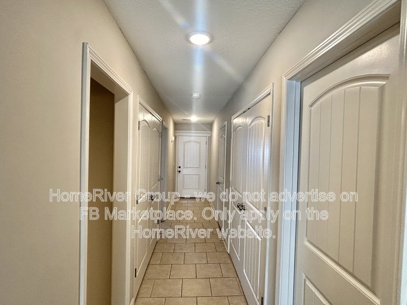 Stylish, Spacious Duplex in a Prime Location  A Place Youll Love Comin property image