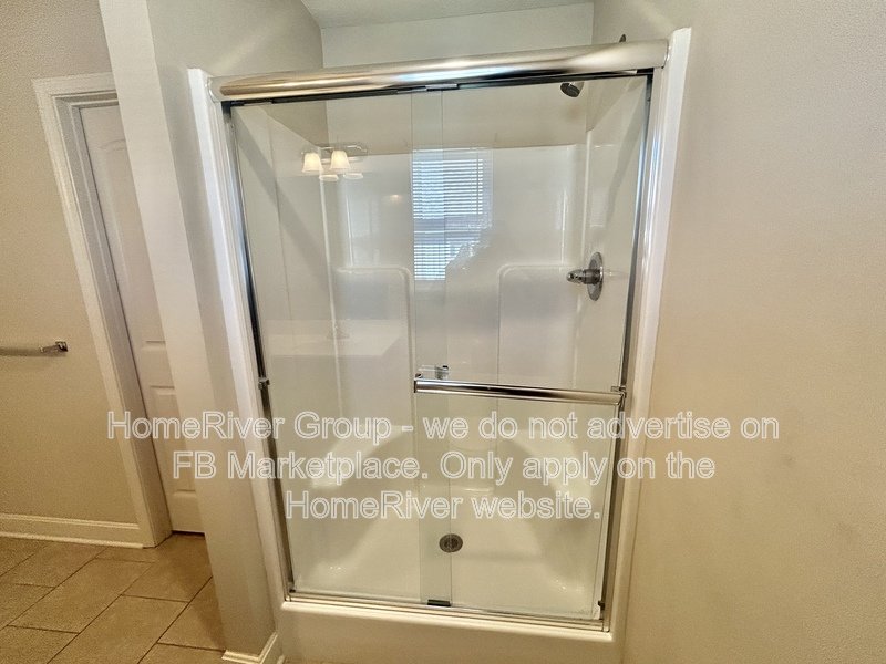 Stylish, Spacious Duplex in a Prime Location  A Place Youll Love Comin property image