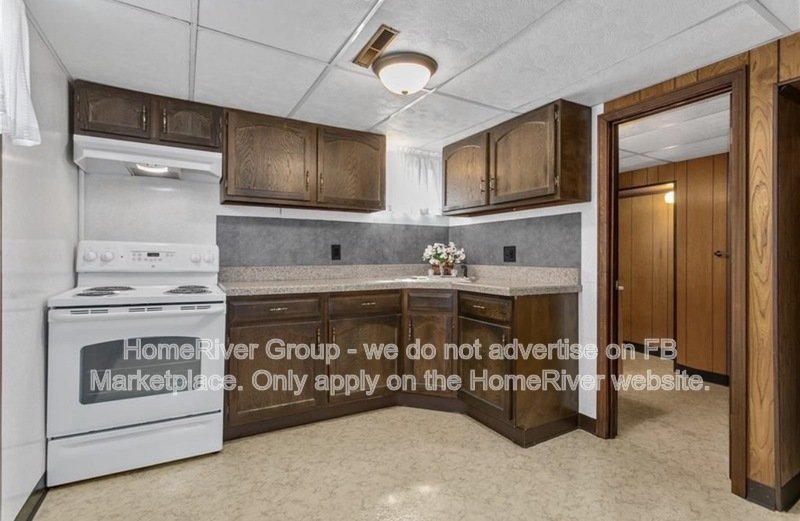 Gladstone Home with Finished Basement &amp;amp;amp;amp;amp;amp;amp;amp;amp;amp;amp; Second Kitch property image