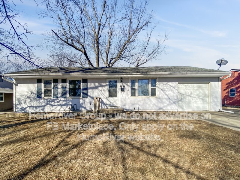 Welcome Home to Comfortable Living in Independence  Available 2/1 property image
