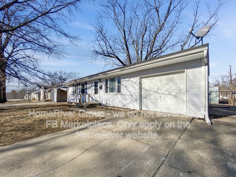 Welcome Home to Comfortable Living in Independence  Available 2/1 property image