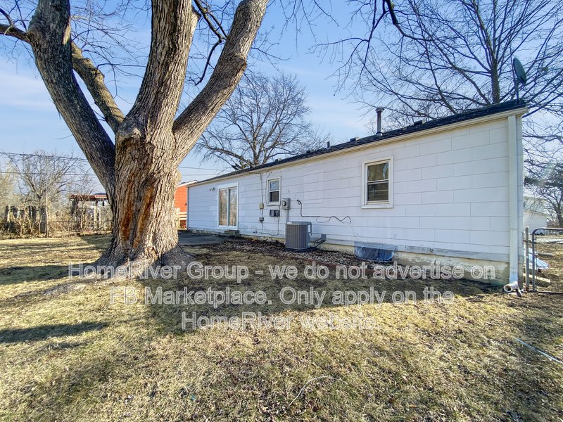 Welcome Home to Comfortable Living in Independence  Available 2/1 property image