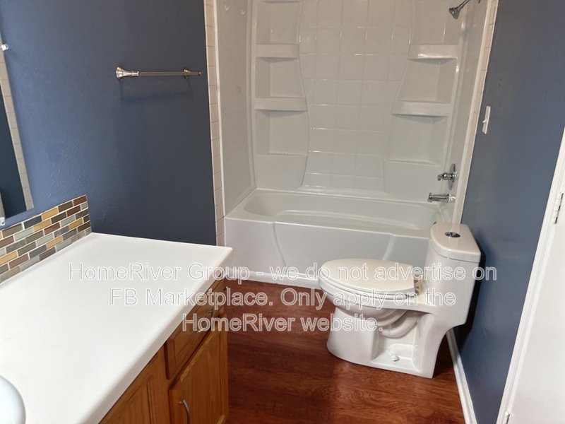 TIMELESS KC CHARM MEETS COMFORTABLE EVERYDAY LIVING  3 BEDROOM HOME property image