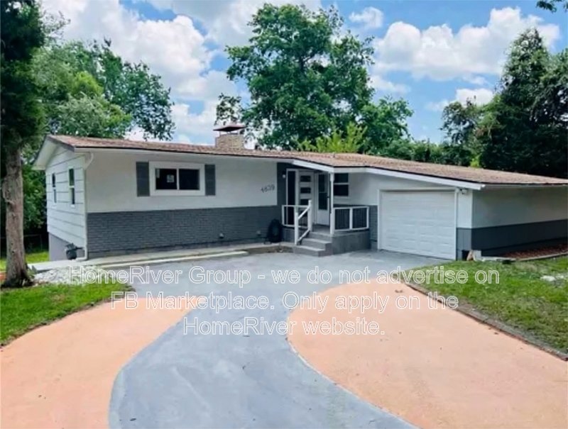 APPLY NOW  Timeless Ranch Living in the North Kansas City School Distr property image