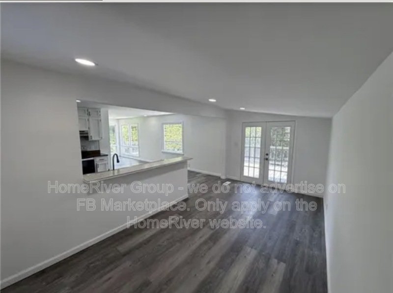 APPLY NOW  Timeless Ranch Living in the North Kansas City School Distr property image