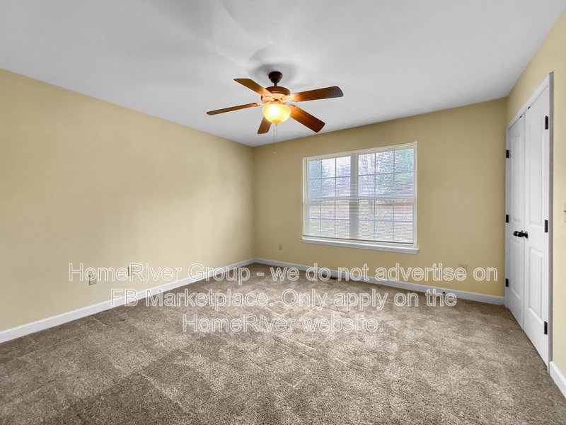 PRIME PLATTE CITY LIVING  SPACIOUS END-UNIT 3 BEDROOM TOWNHOME AVAIL! property image