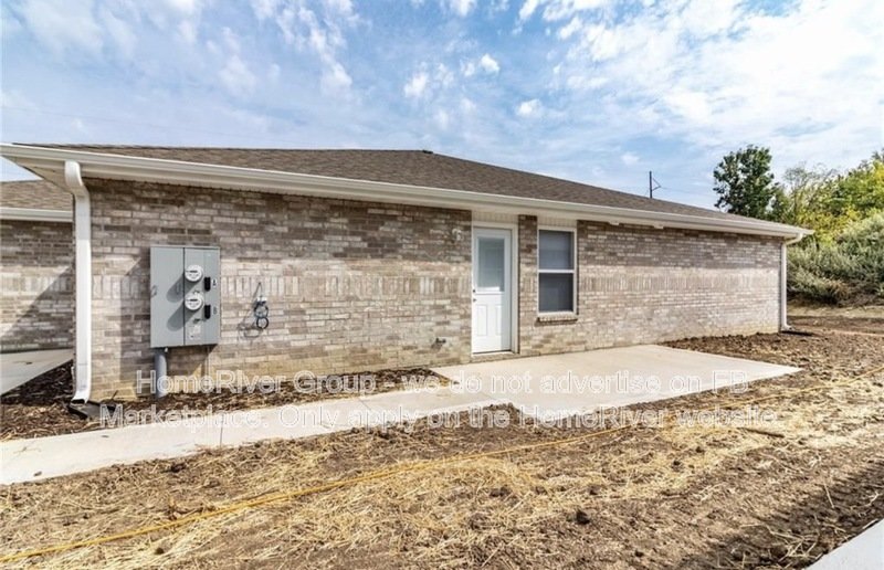 Apply today! 1514 PARK AVE APT A, WARRENSBURG MO 64093 property image