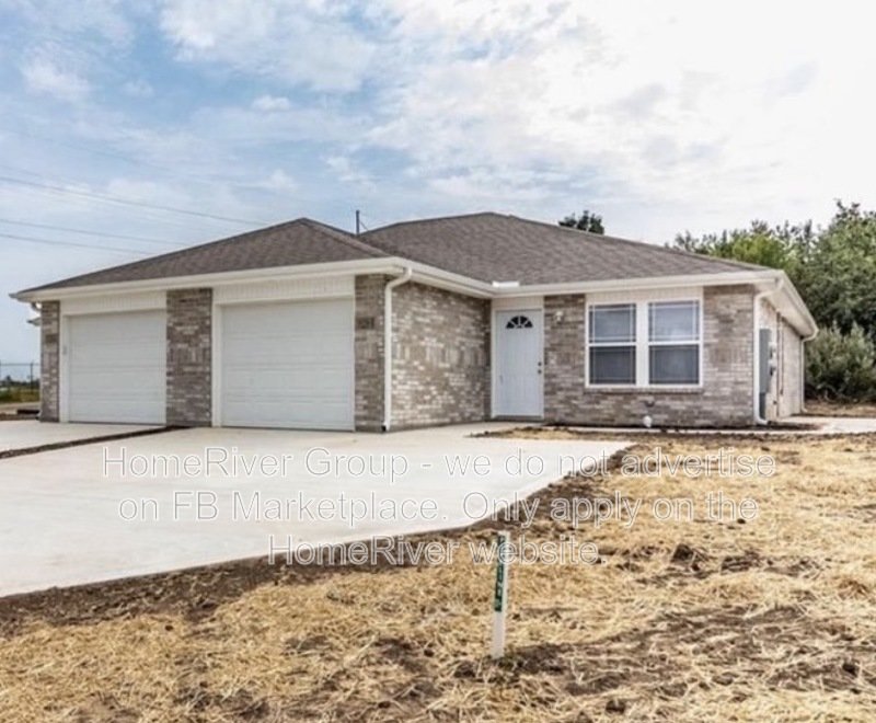 Apply today! 1514 PARK AVE APT A, WARRENSBURG MO 64093 property image