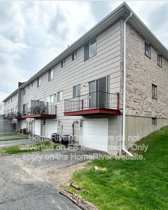 Pet-Friendly! 9259 NIEMAN RD OVERLAND PARK KS 66214 property image