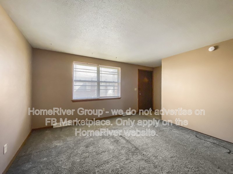 Charming 2 Bedroom Duplex Living in North Kansas City  Apply Now! property image