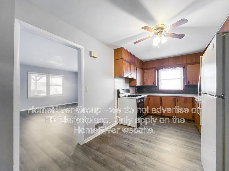 Apply today! 110 SW 10TH ST APT 1, BLUE SPRINGS MO 64015 property image