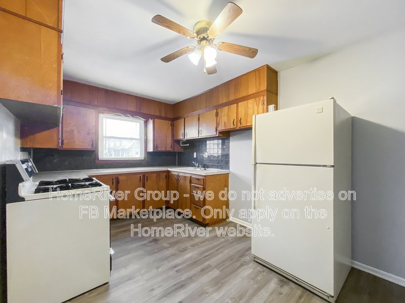 Apply today! 110 SW 10TH ST APT 1, BLUE SPRINGS MO 64015 property image