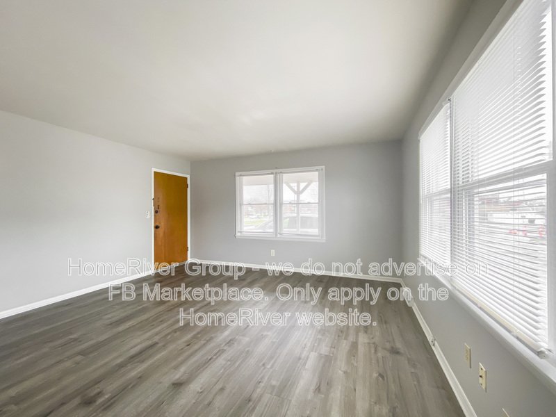 Apply today! 110 SW 10TH ST APT 1, BLUE SPRINGS MO 64015 property image