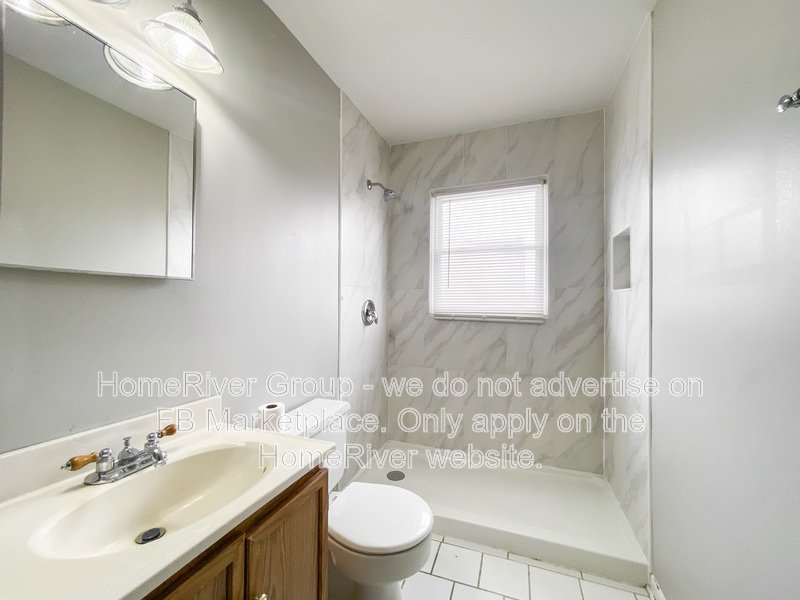 Apply today! 110 SW 10TH ST APT 1, BLUE SPRINGS MO 64015 property image