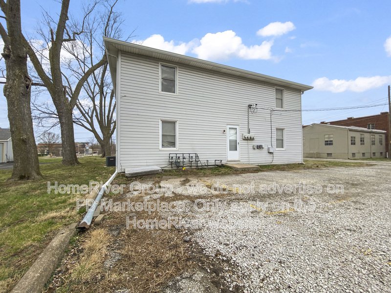 Apply today! 110 SW 10TH ST APT 1, BLUE SPRINGS MO 64015 property image