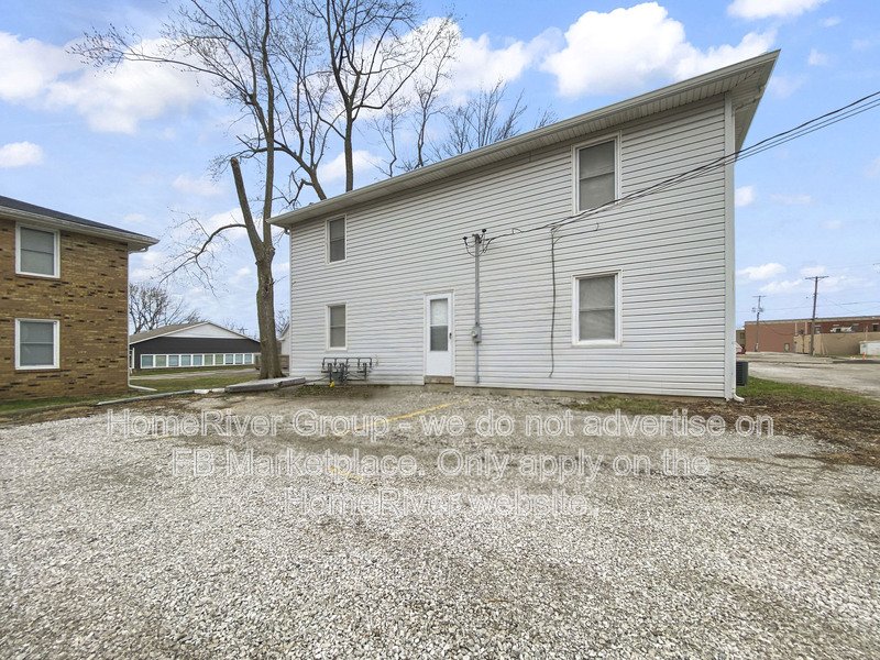 Apply today! 110 SW 10TH ST APT 1, BLUE SPRINGS MO 64015 property image