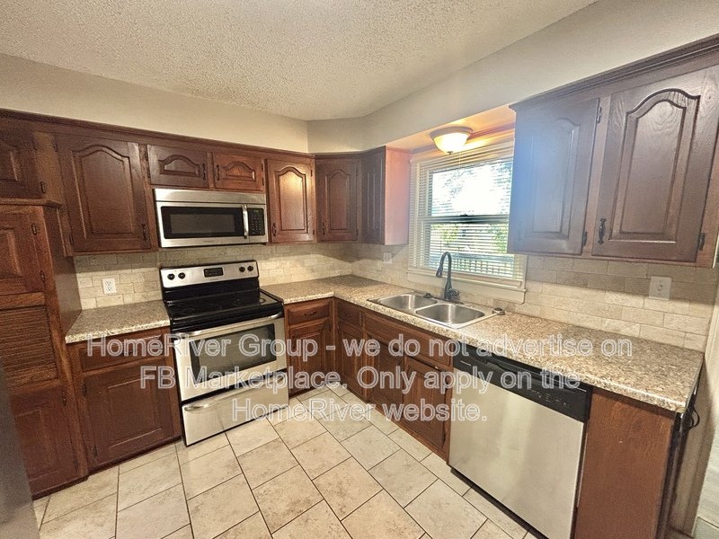 Apply today! 6730 STERLING AVE RAYTOWN MO 64133 property image