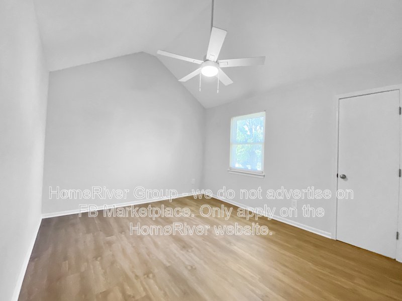 3 BEDROOM TOWNHOME | END UNIT | GARAGE | PRIVATE PATIO | PRIME LOCATIO property image